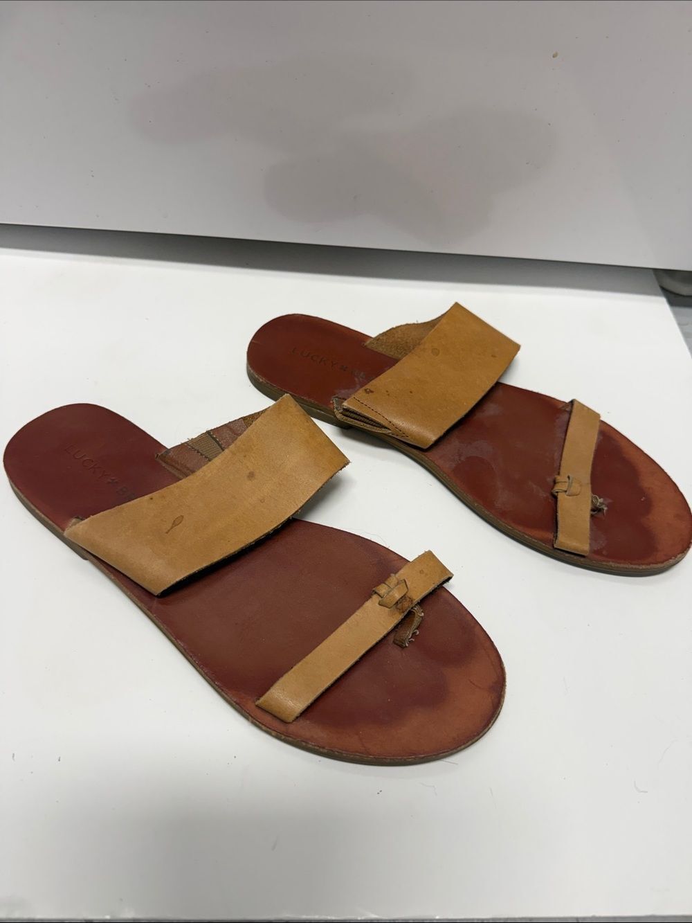 Tan Leather Slide Sandals with Toe Loop LUCKY BRAND Size 8 Womens Shoe
